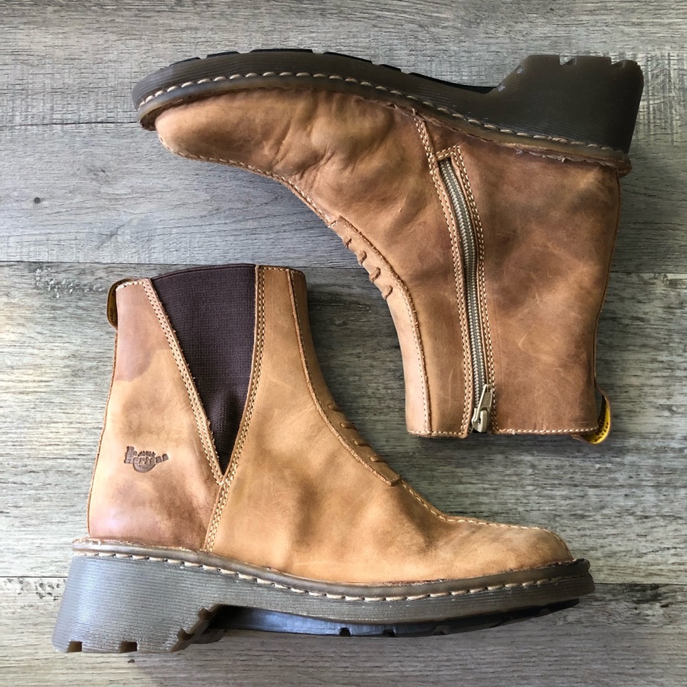 Dr. Martens brown Chelsea boots size US 5